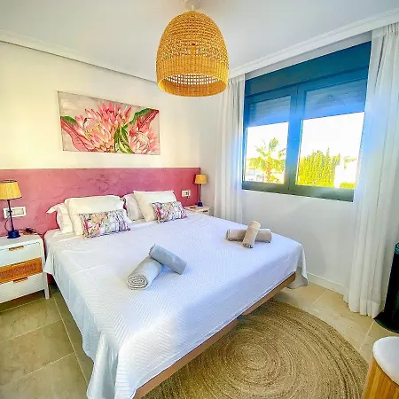 Sunset Golf Apartment